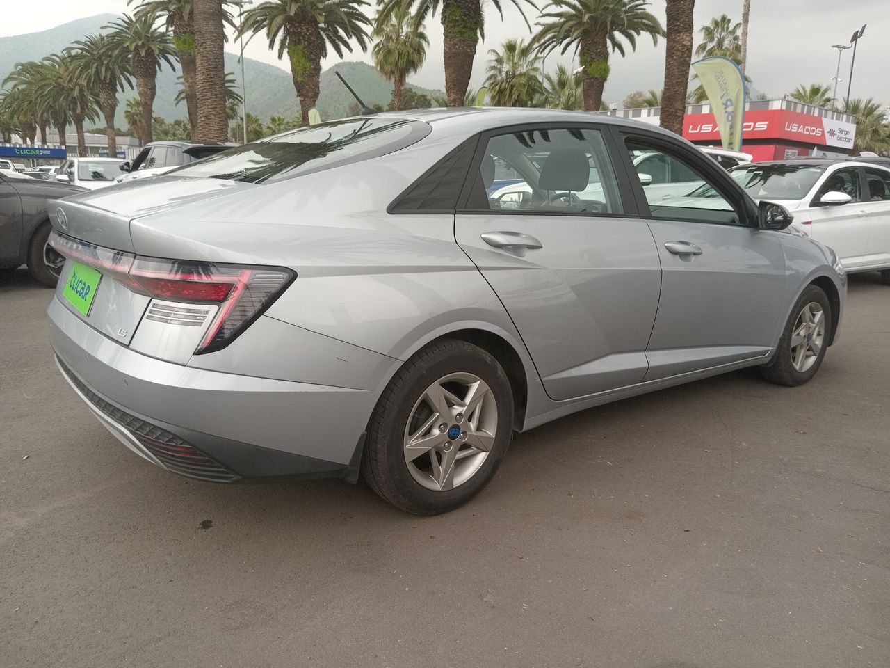 HYUNDAI - 7