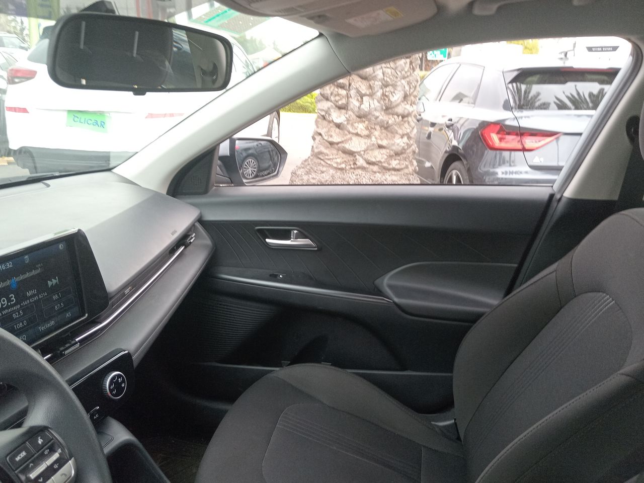 HYUNDAI - 10