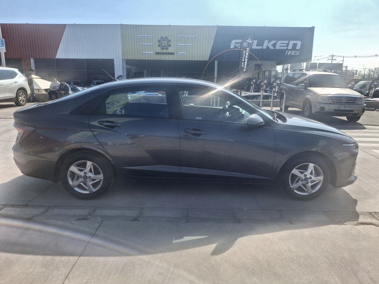 HYUNDAI - 8