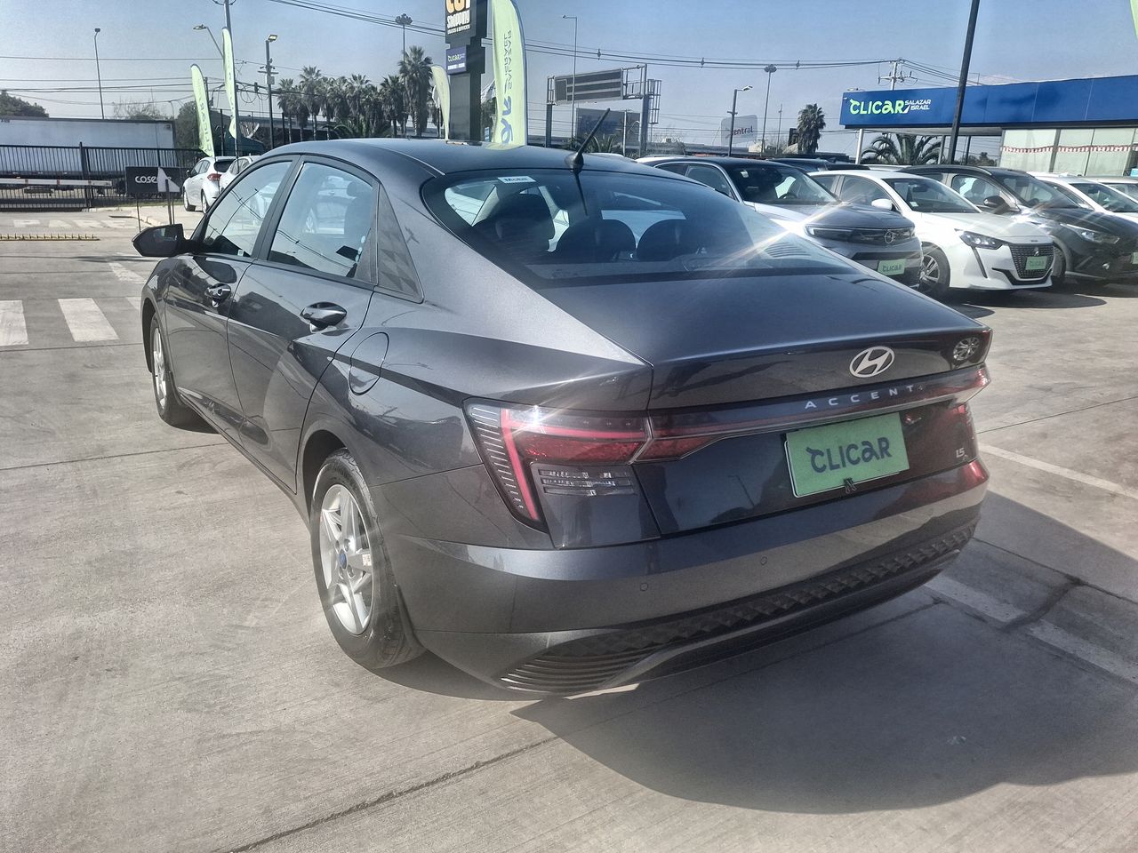 HYUNDAI - 5