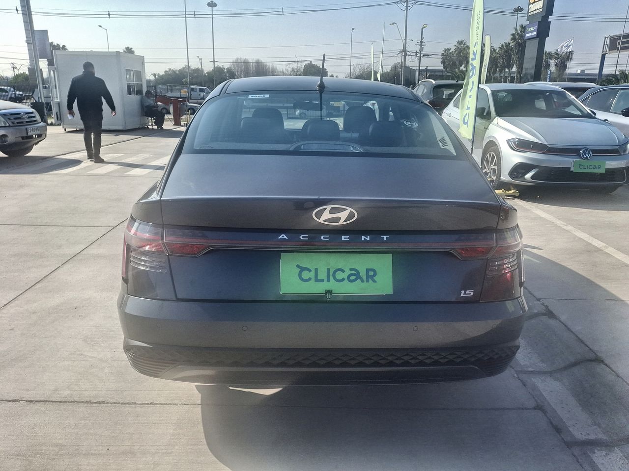 HYUNDAI - 6