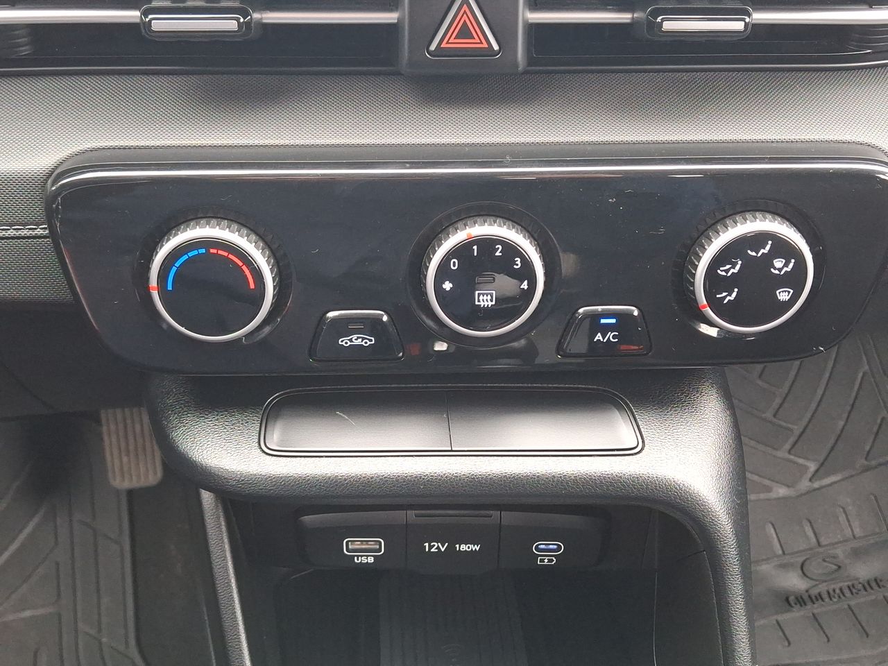 HYUNDAI - 30