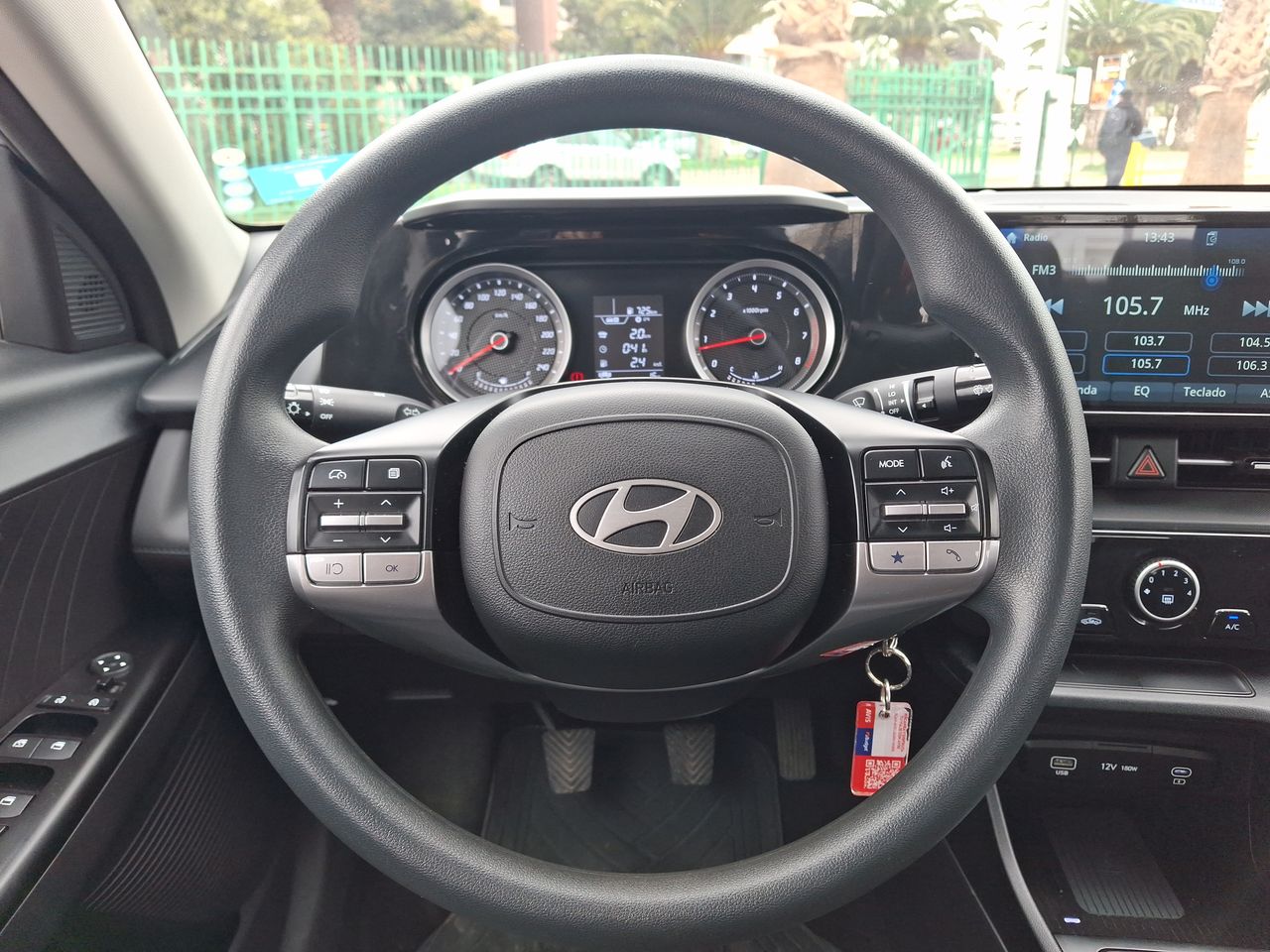 HYUNDAI - 25