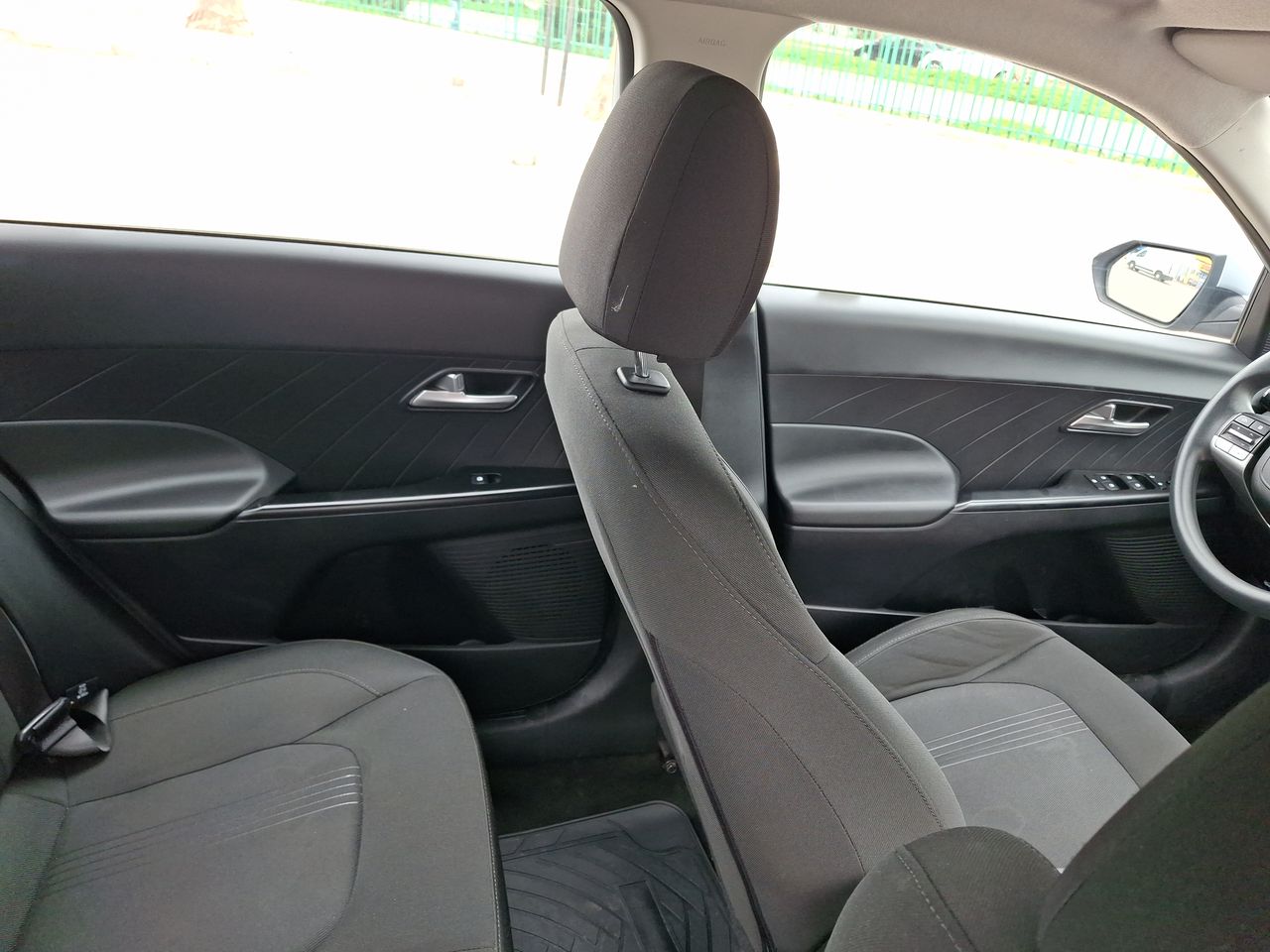 HYUNDAI - 15