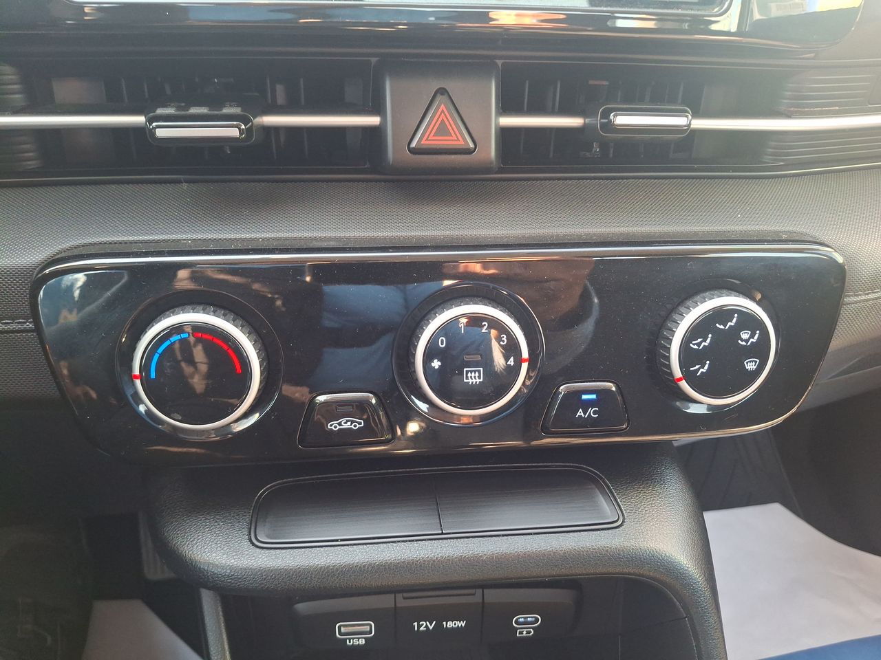 HYUNDAI - 28