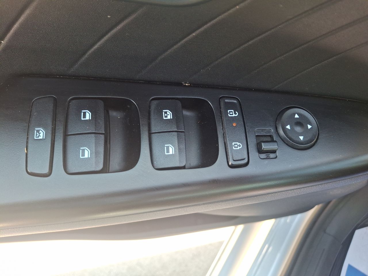 HYUNDAI - 22