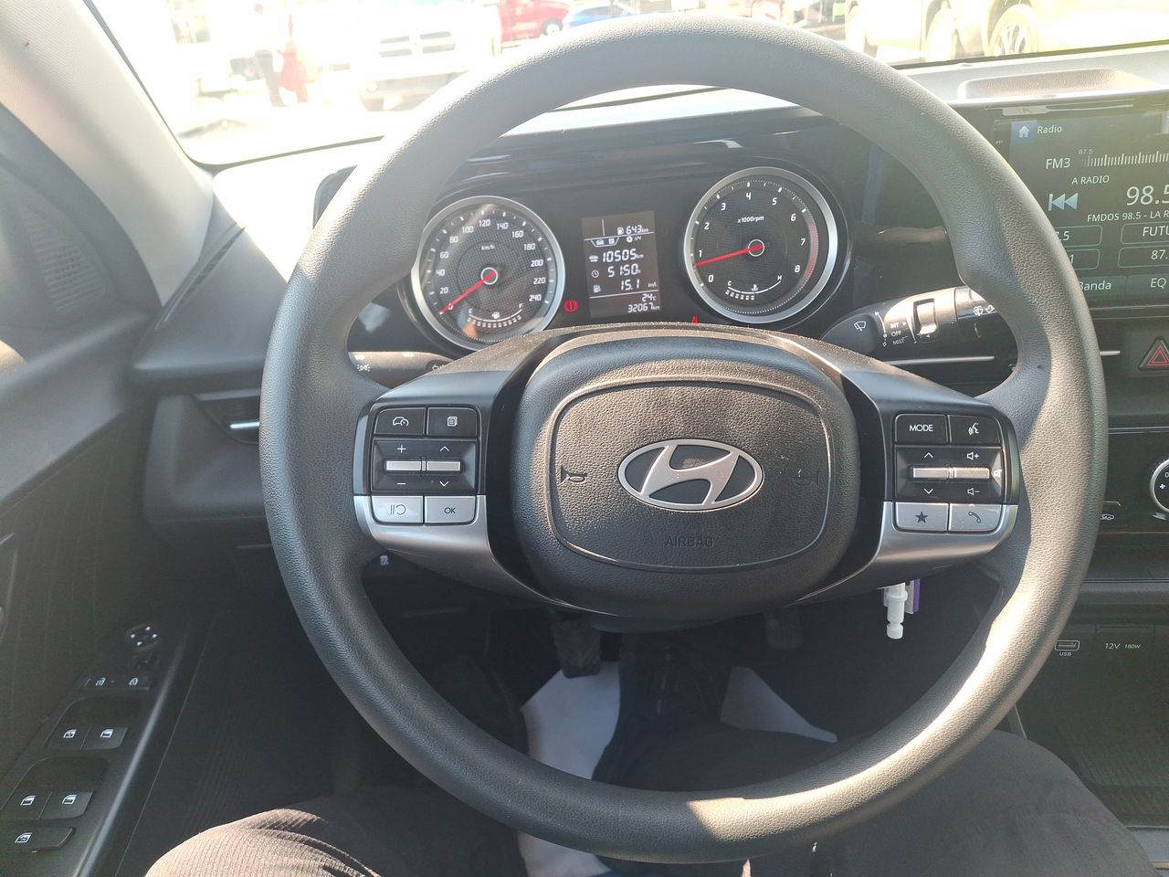 HYUNDAI - 23