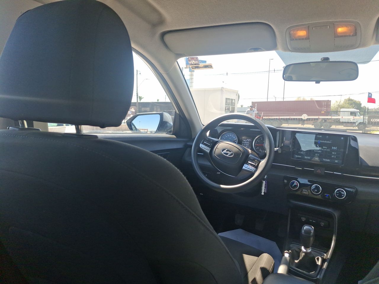 HYUNDAI - 16