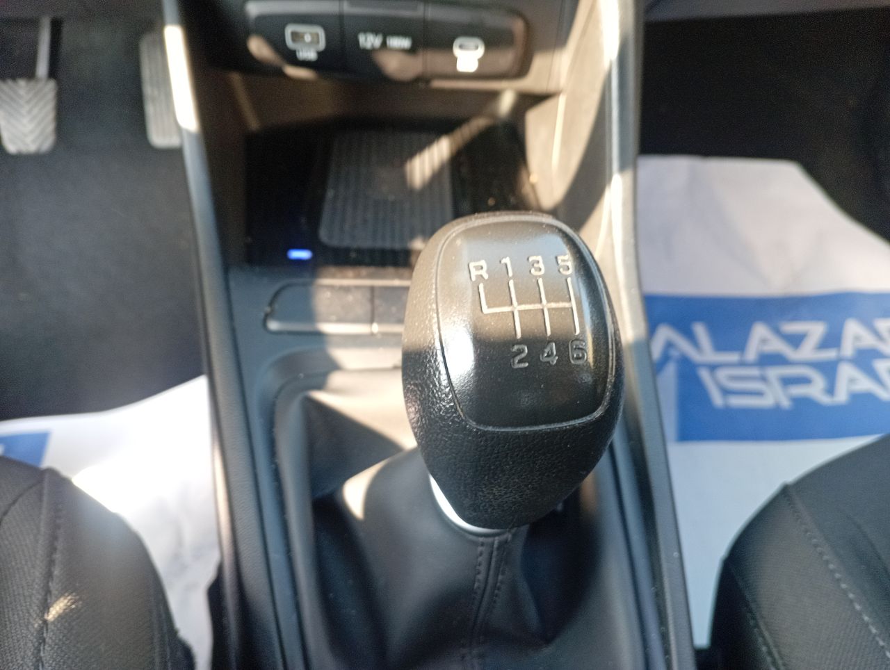 HYUNDAI - 24