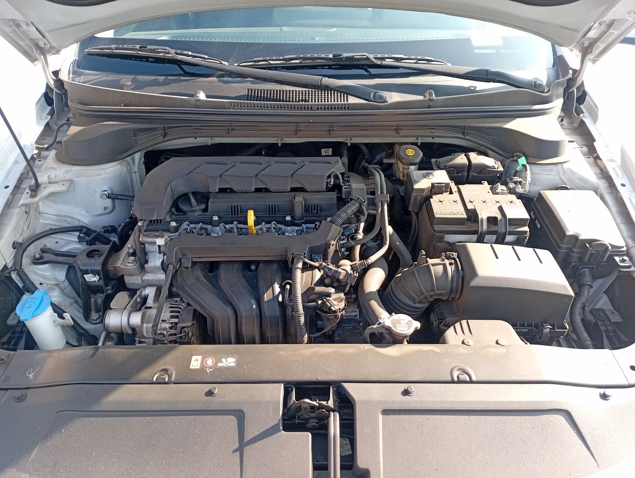 HYUNDAI - 10