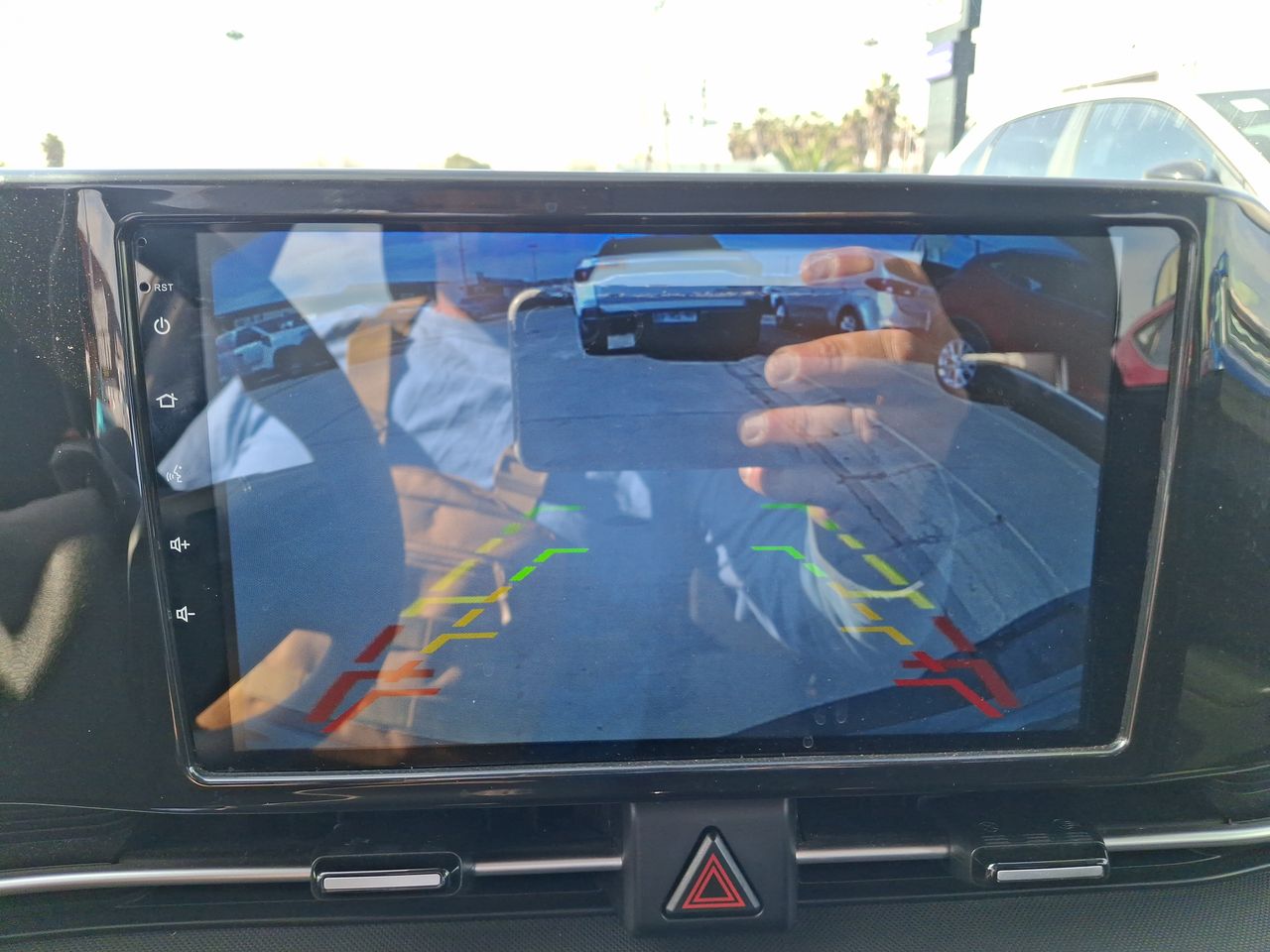 HYUNDAI - 27