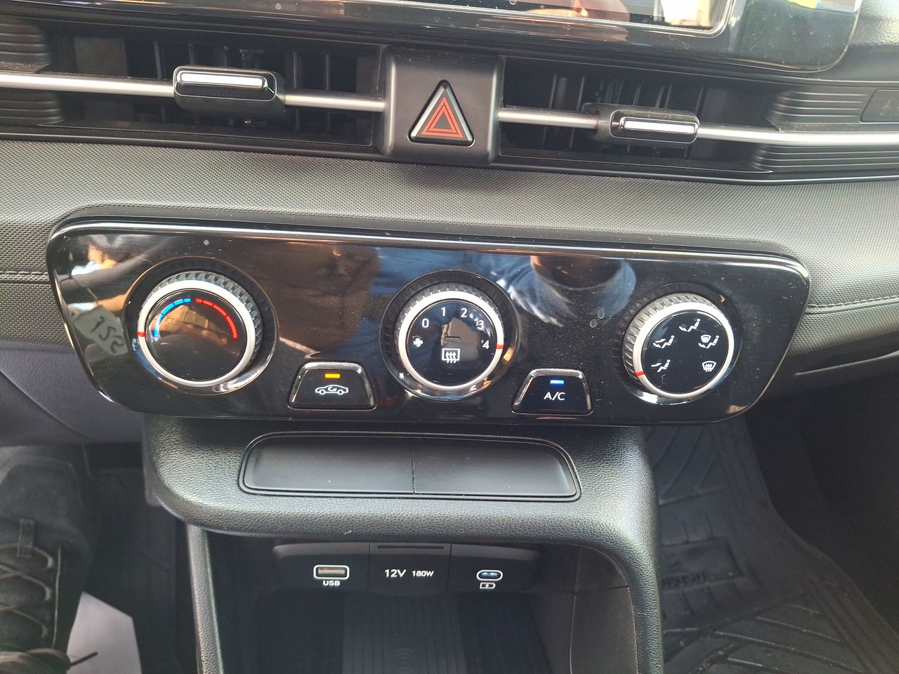 HYUNDAI - 28