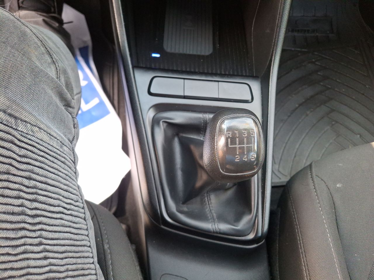 HYUNDAI - 29