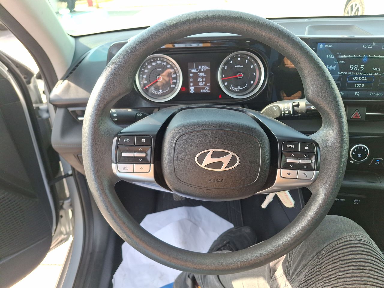 HYUNDAI - 23