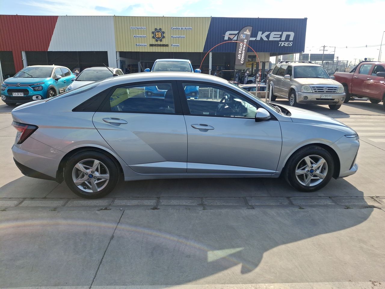 HYUNDAI - 8