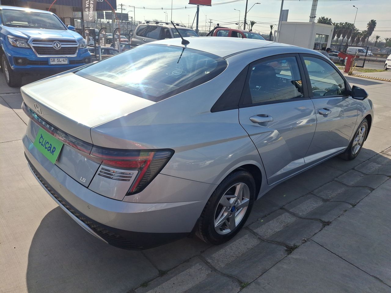 HYUNDAI - 7