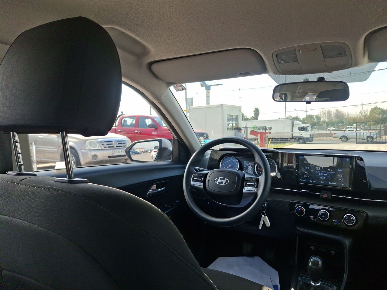 HYUNDAI - 16