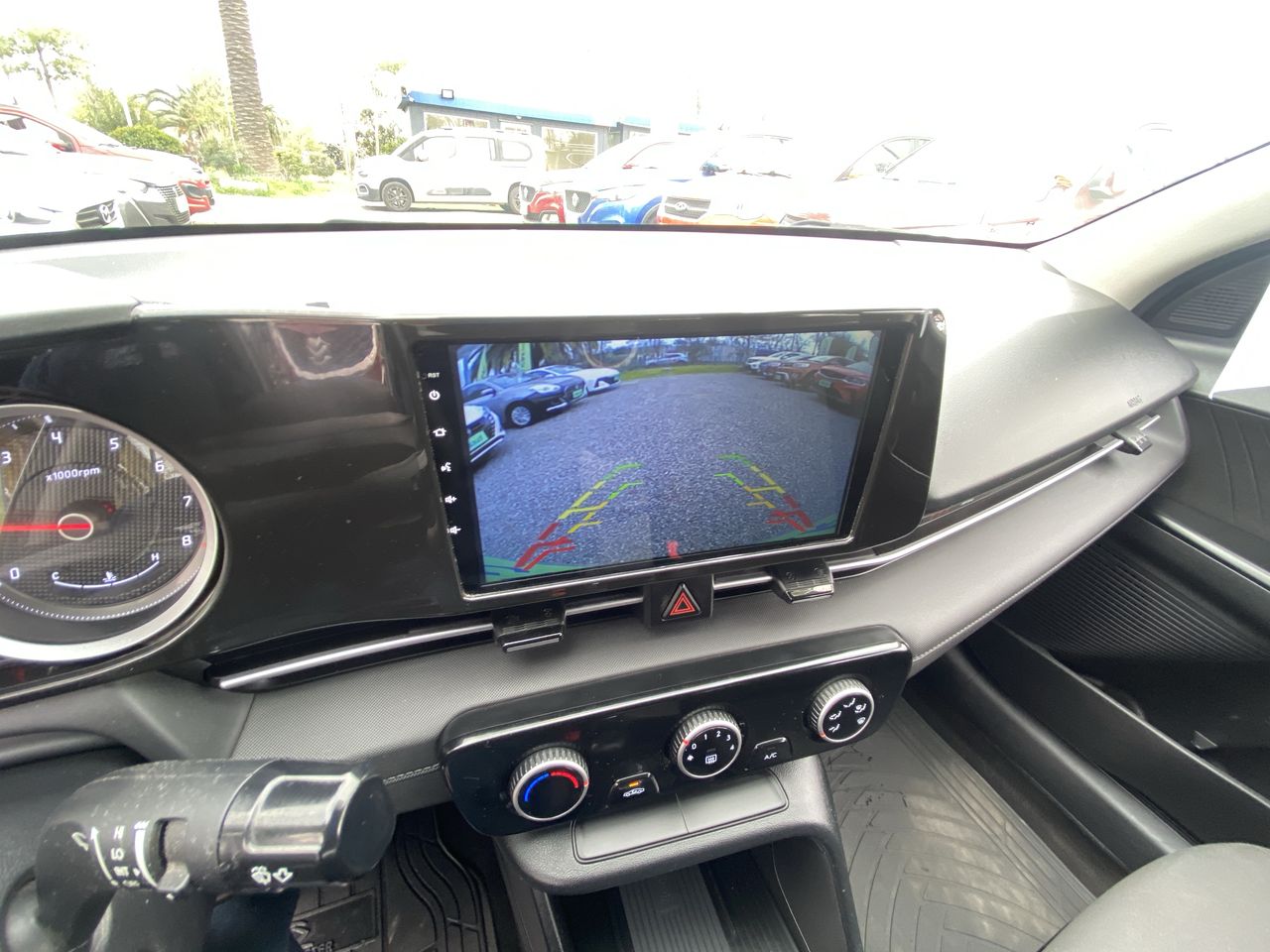 HYUNDAI - 28