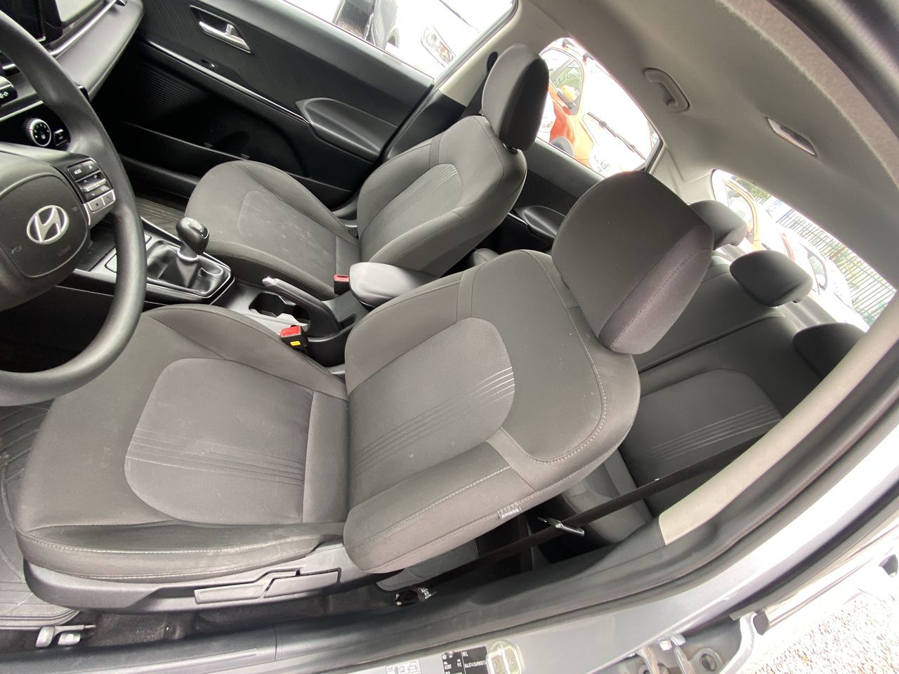 HYUNDAI - 24