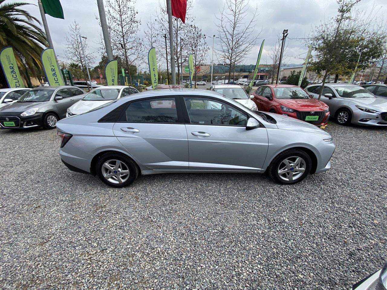 HYUNDAI - 8