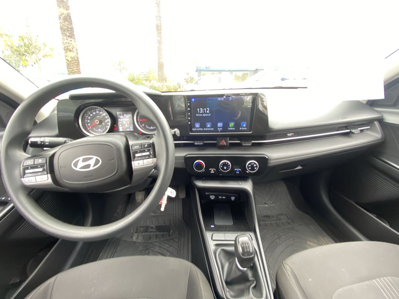 HYUNDAI - 9