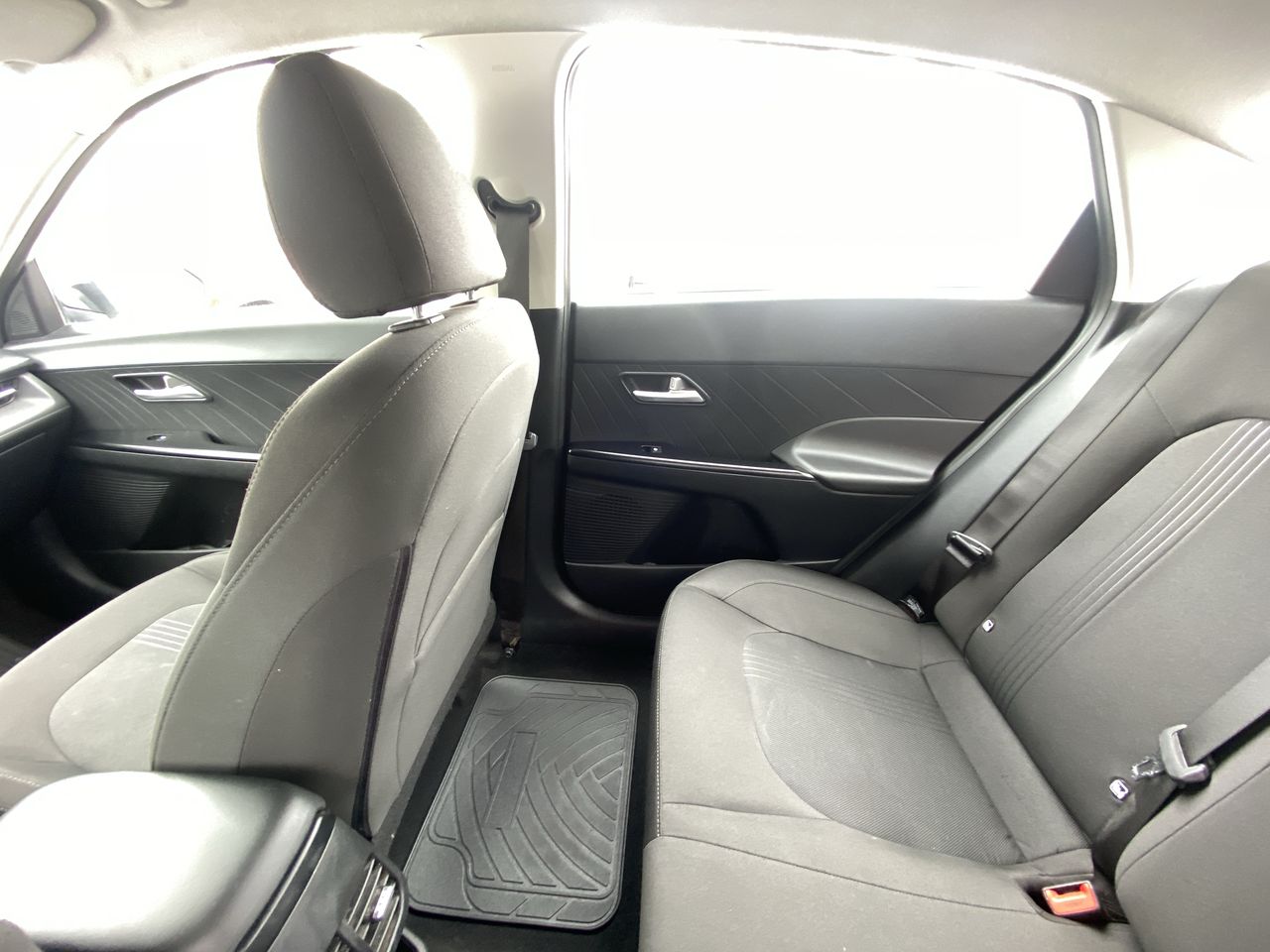 HYUNDAI - 12