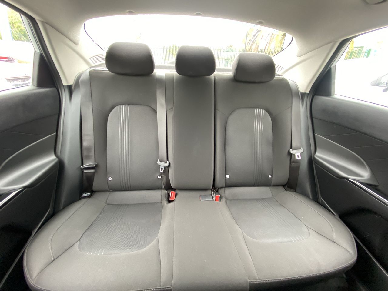 HYUNDAI - 13