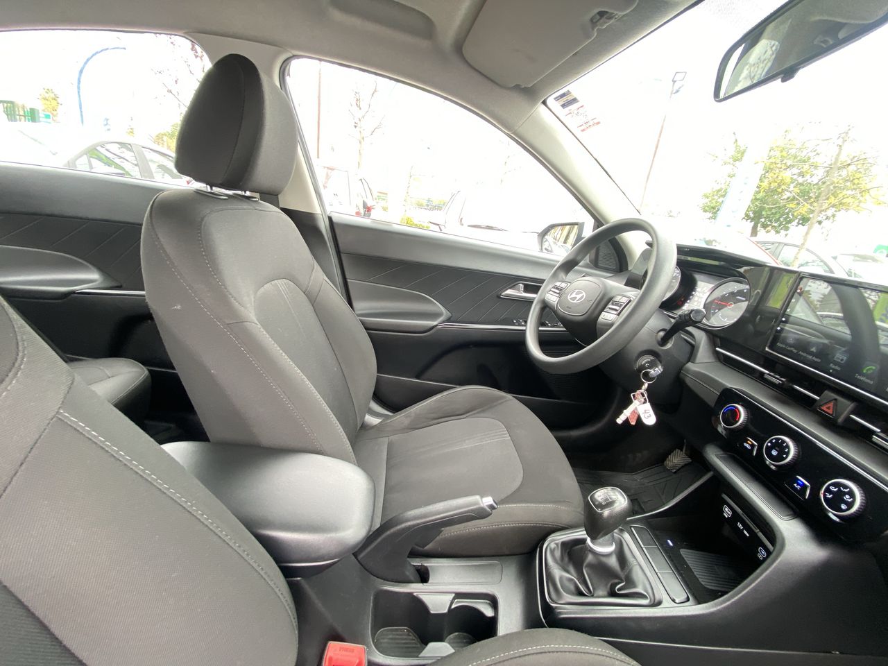 HYUNDAI - 15