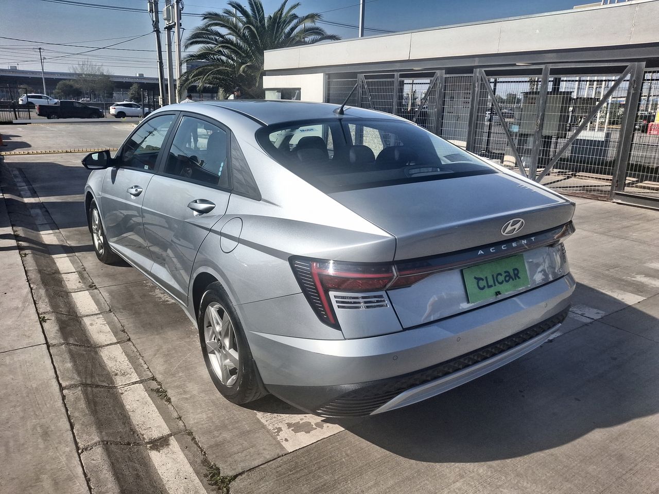 HYUNDAI - 5