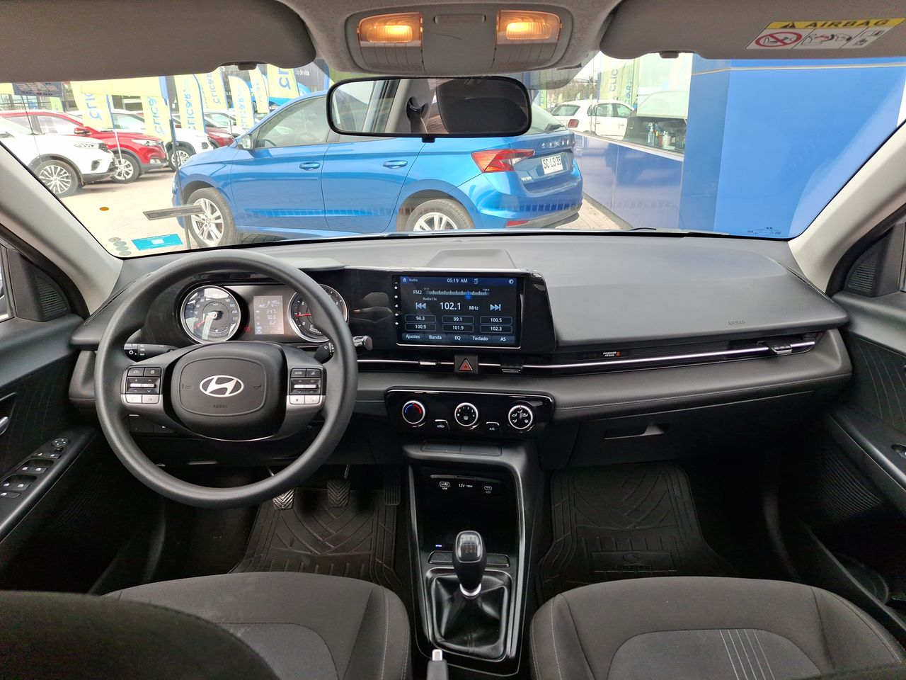 HYUNDAI - 30
