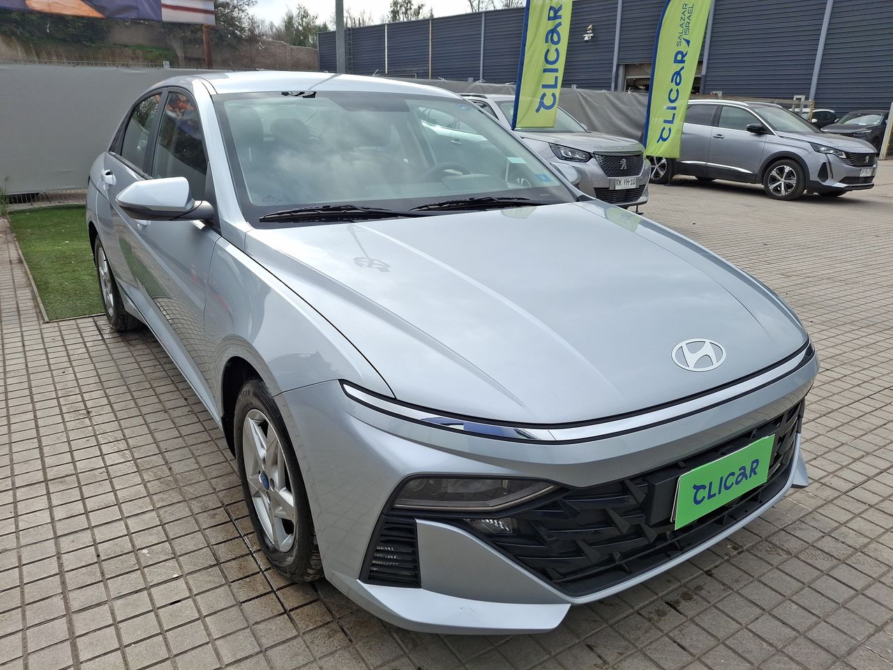 HYUNDAI - 1