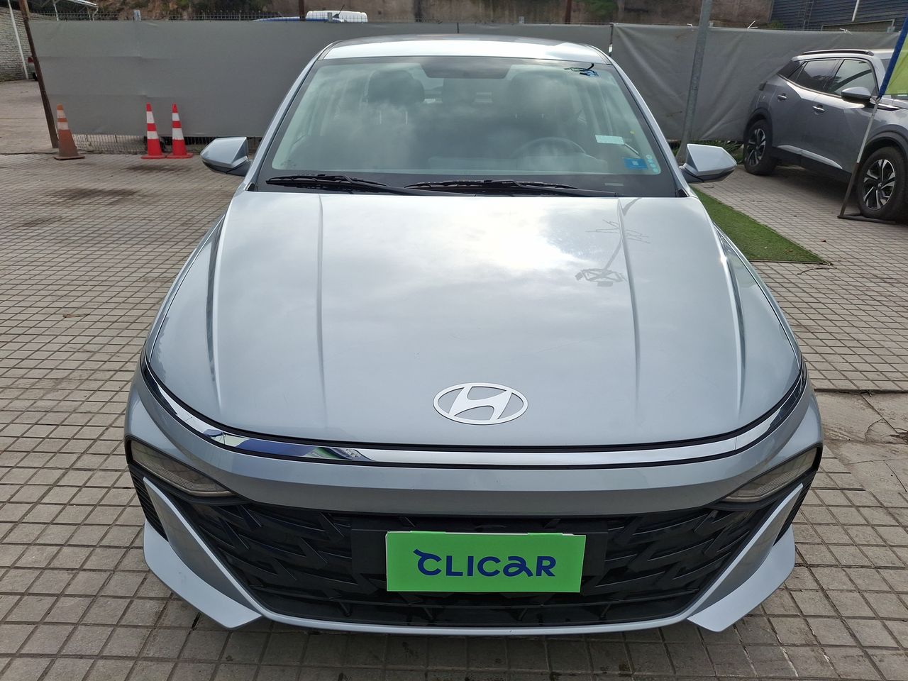 HYUNDAI - 2