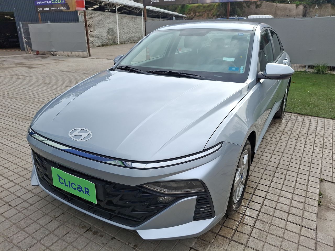 HYUNDAI - 3