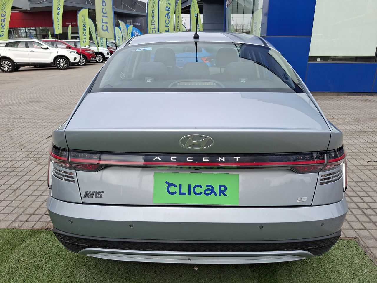 HYUNDAI - 6