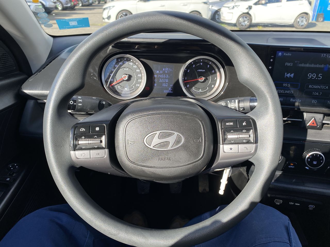 HYUNDAI - 26