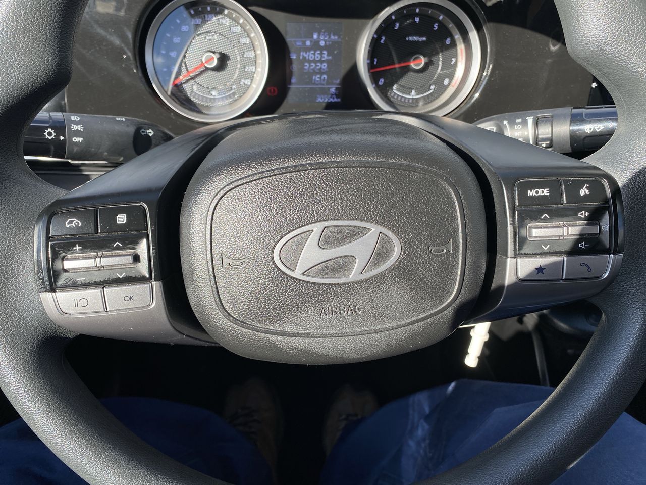 HYUNDAI - 27