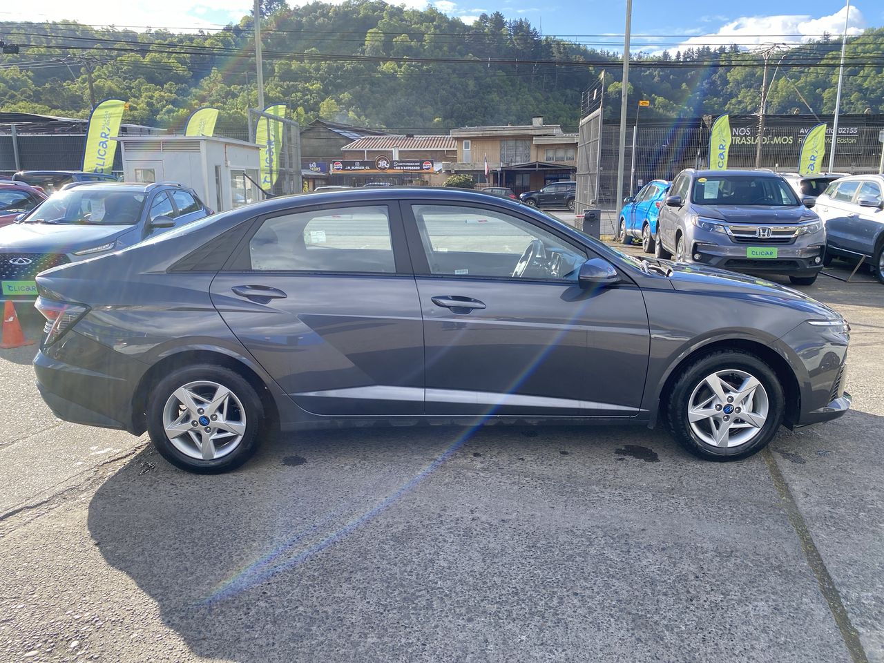 HYUNDAI - 8