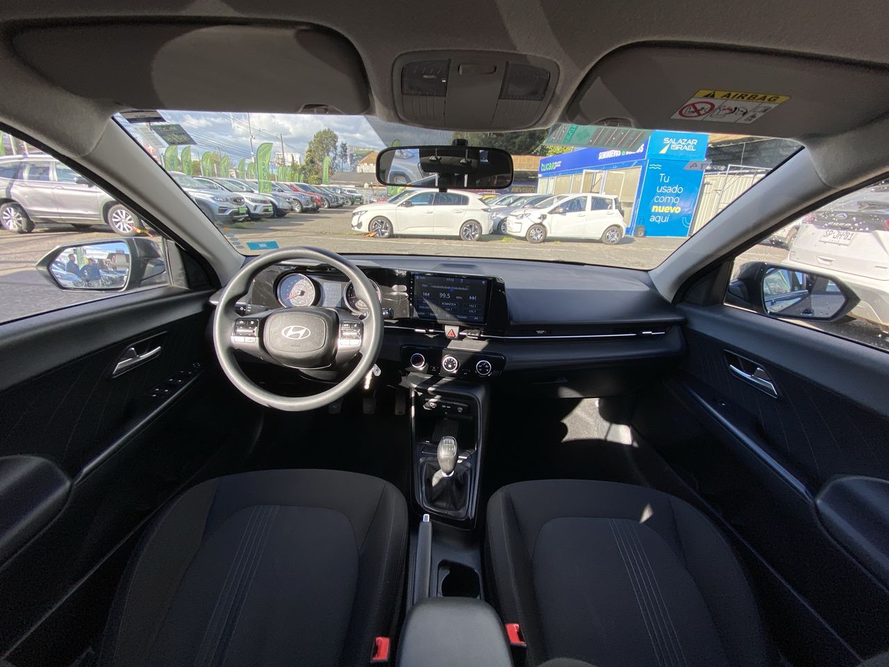 HYUNDAI - 9