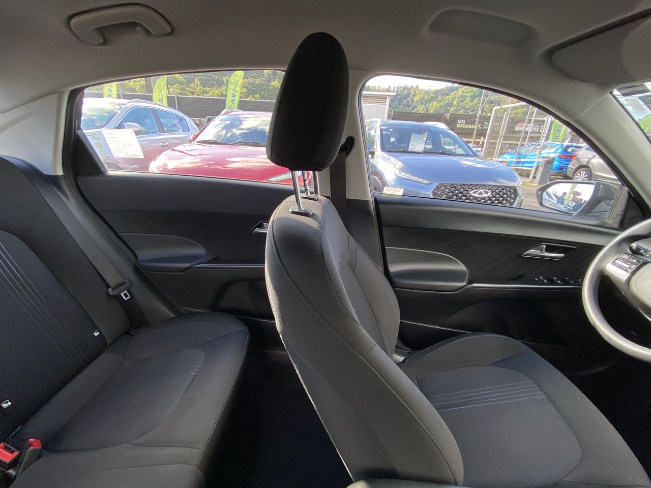 HYUNDAI - 15