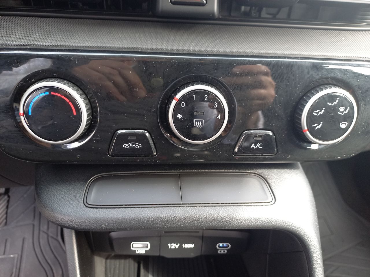 HYUNDAI - 28