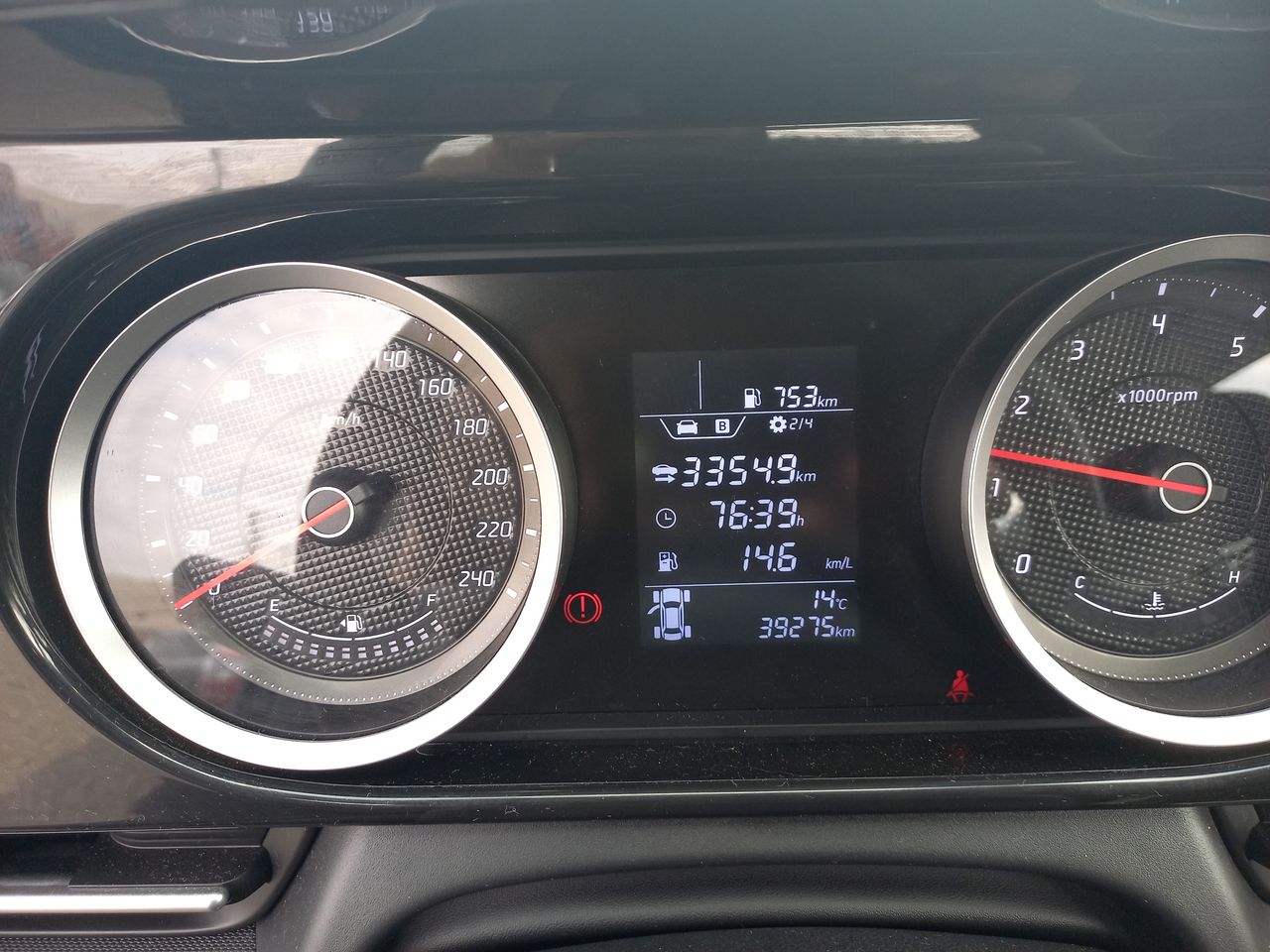 HYUNDAI - 25