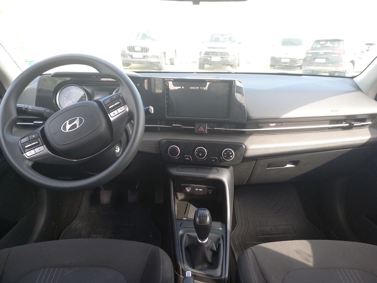 HYUNDAI - 9