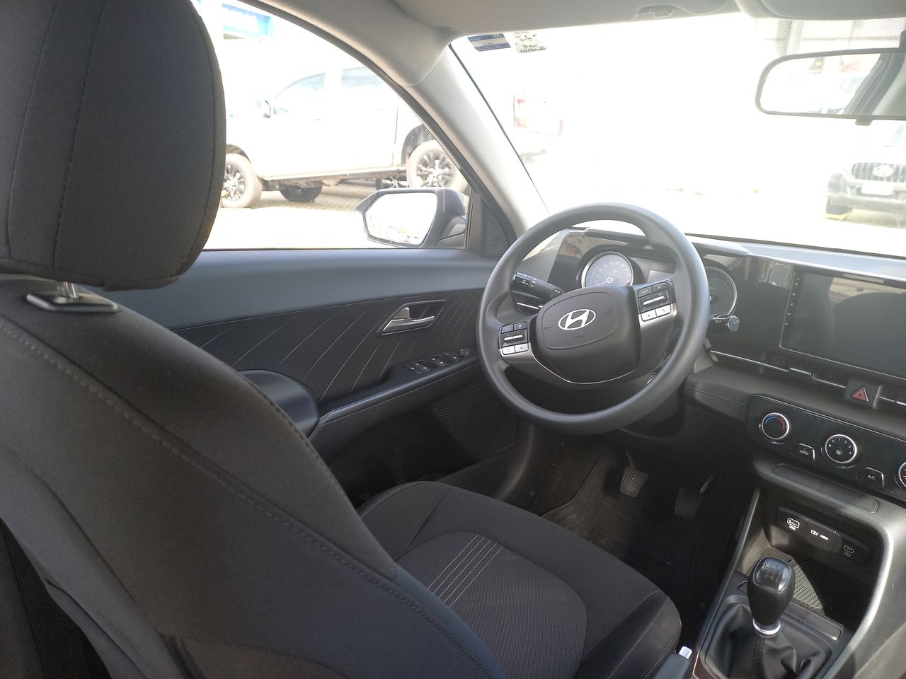 HYUNDAI - 15
