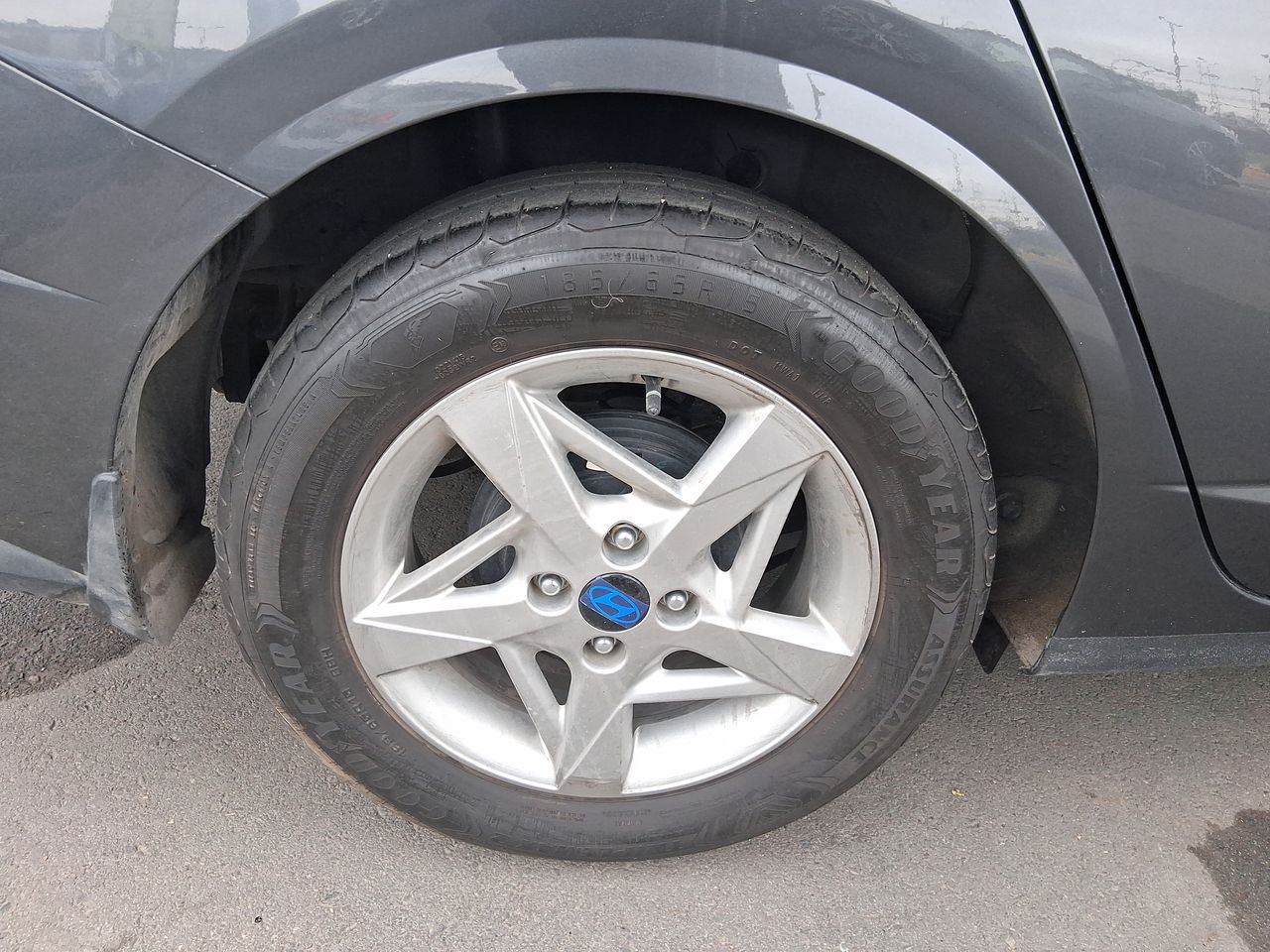 HYUNDAI - 17
