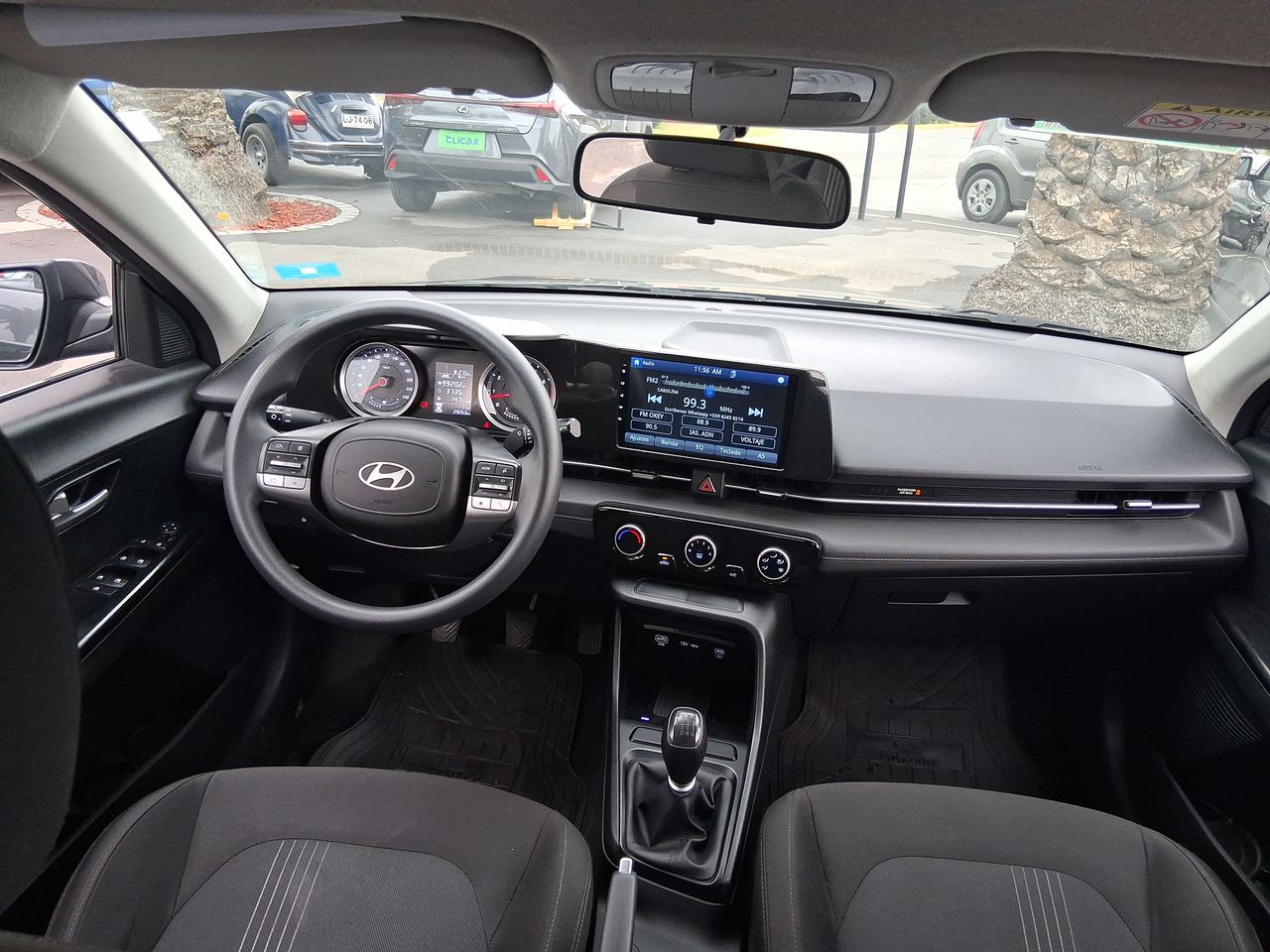 HYUNDAI - 32