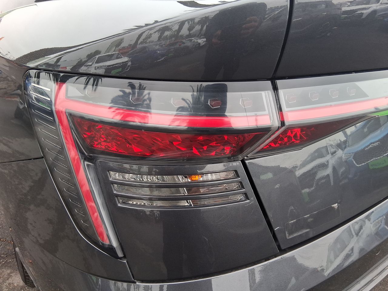 HYUNDAI - 20