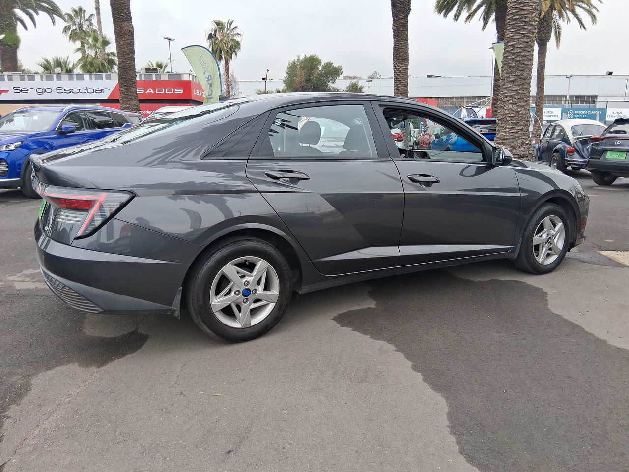 HYUNDAI - 7