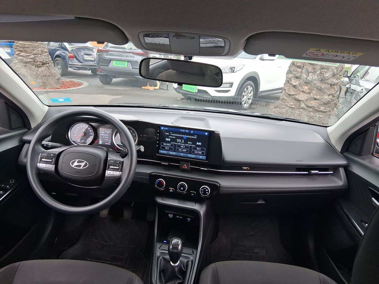 HYUNDAI - 9