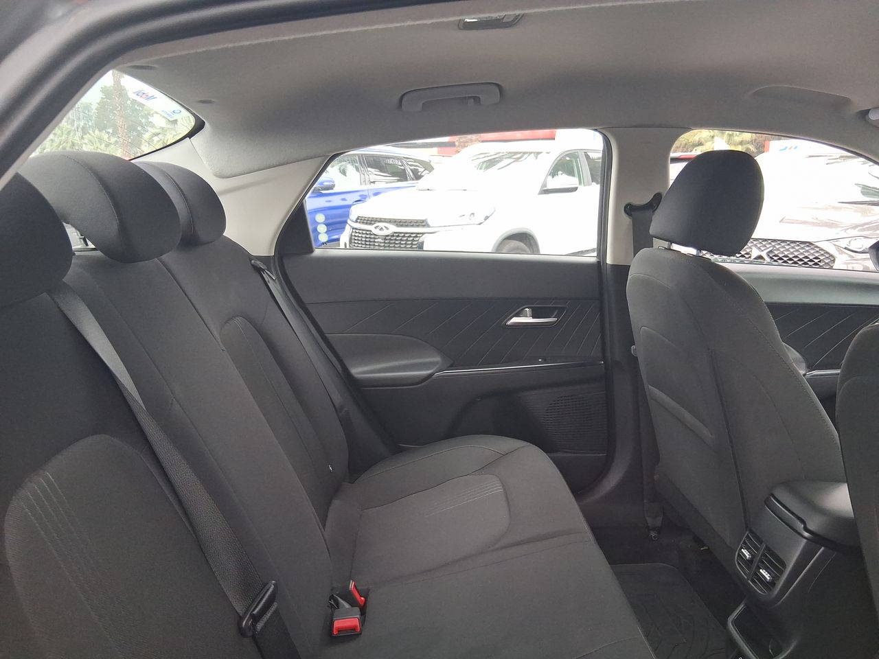 HYUNDAI - 15