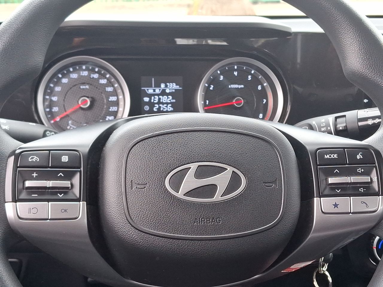 HYUNDAI - 26
